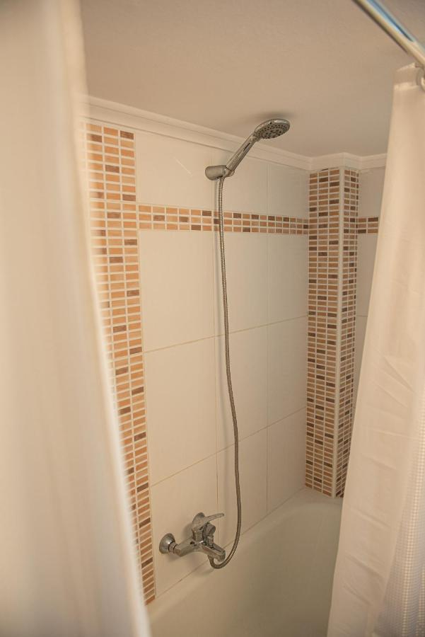 Grand Getaway Suite 300Mts From The Beach Peraia  Екстер'єр фото