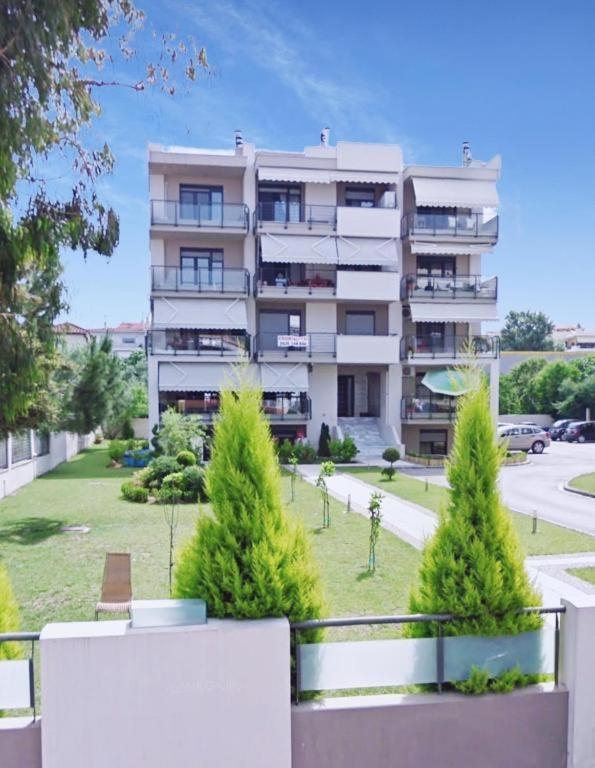 Grand Getaway Suite 300Mts From The Beach Peraia  Екстер'єр фото